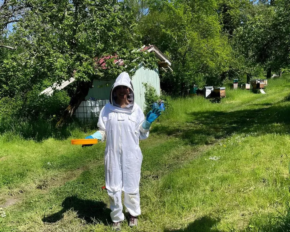 Une mise en place de ruches s’intègre parfaitement dans une stratégie de responsabilité sociale (RSE). Vous associez votre marque à des valeurs positives : préservation, engagement, démarche durable.
